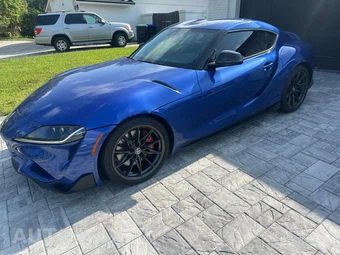 2025 Toyota GR Supra 3.0 - miniatura 3