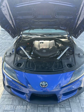 2025 Toyota GR Supra 3.0 - miniatura 8