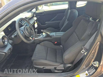 2025 Toyota GR86 – miniatura 6