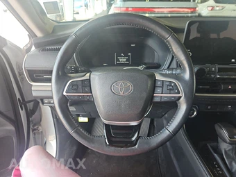 2025 Toyota Grand Highlander Hybrid Limited - miniatura 16