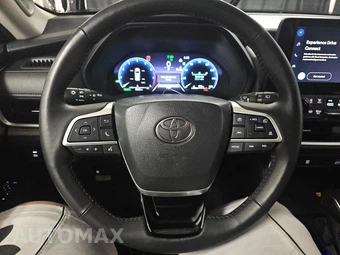 2025 Toyota Grand Highlander Hybrid Limited - miniatura 10