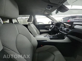 2025 Toyota Grand Highlander LE - miniatura 8