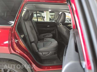 2025 Toyota Grand Highlander Platinum - miniatura 14