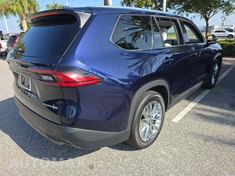 2025 Toyota Grand Highlander Platinum - miniatura 3