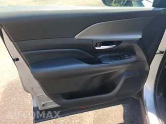 2025 Toyota Grand Highlander XLE - miniatura 15