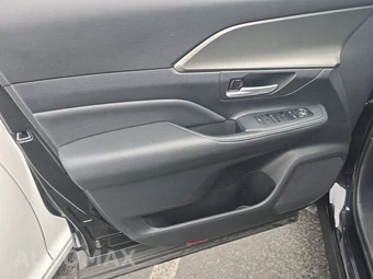 2025 Toyota Grand Highlander XLE - miniatura 9