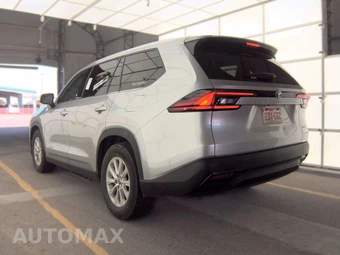 2025 Toyota Grand Highlander XLE - miniatura 8