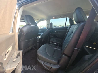 2025 Toyota Grand Highlander XLE - miniatura 13