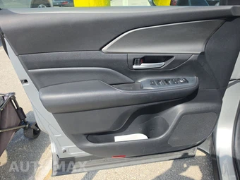 2025 Toyota Grand Highlander XLE - miniatura 15