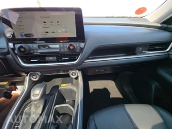 2025 Toyota Grand Highlander XLE - miniatura 17