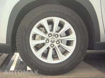 2025 Toyota Grand Highlander XLE - miniatura 9
