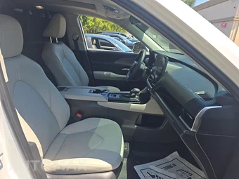 2025 Toyota Grand Highlander XLE - miniatura 8