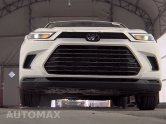 2025 Toyota Grand Highlander XLE - miniatura 3