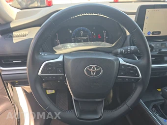 2025 Toyota Grand Highlander XLE - miniatura 10