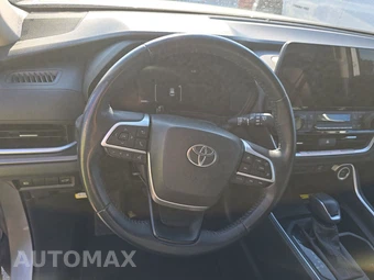 2025 Toyota Grand Highlander XLE - miniatura 10
