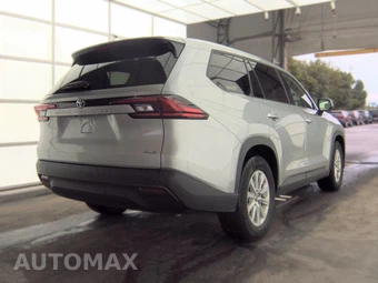 2025 Toyota Grand Highlander XLE - miniatura 4