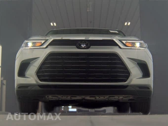 2025 Toyota Grand Highlander XLE - miniatura 3