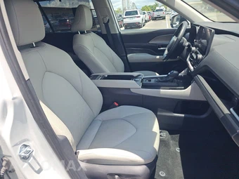 2025 Toyota Grand Highlander XLE - miniatura 8