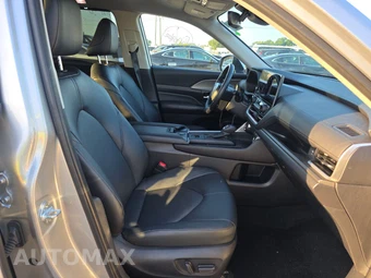 2025 Toyota Grand Highlander XLE - miniatura 8