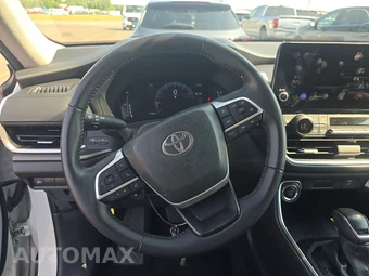 2025 Toyota Grand Highlander XLE - miniatura 10