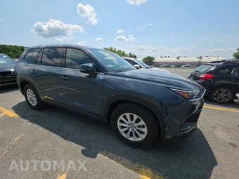 2025 Toyota Grand Highlander XLE - miniatura 3