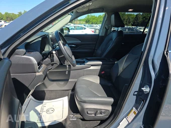 2025 Toyota Grand Highlander XLE - miniatura 7