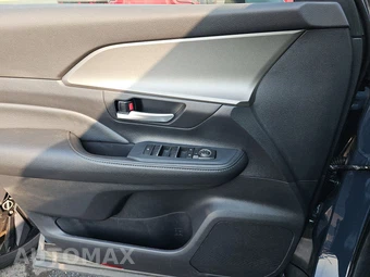 2025 Toyota Grand Highlander XLE - miniatura 9