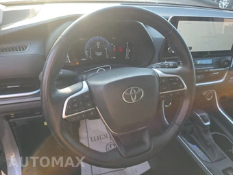 2025 Toyota Grand Highlander XLE - miniatura 10