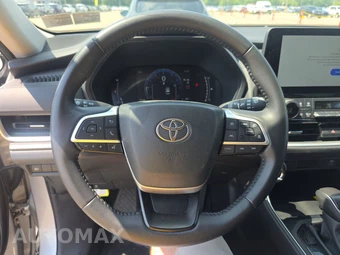 2025 Toyota Grand Highlander XLE - miniatura 10