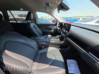 2025 Toyota Grand Highlander XLE - miniatura 8