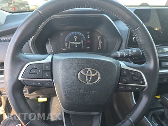2025 Toyota Grand Highlander XLE - miniatura 10