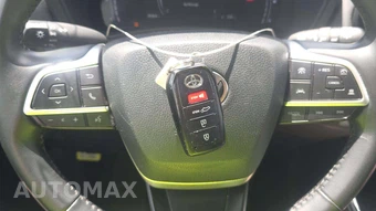 2025 Toyota Grand Highlander XLE - miniatura 17