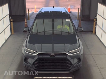 2025 Toyota Grand Highlander XLE - miniatura 2