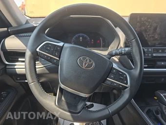 2025 Toyota Grand Highlander XLE - miniatura 10