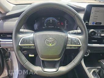 2025 Toyota Grand Highlander XLE - miniatura 10