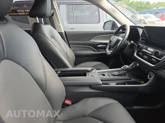 2025 Toyota Grand Highlander XLE - miniatura 8
