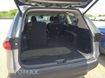 2025 Toyota Grand Highlander XLE - miniatura 17