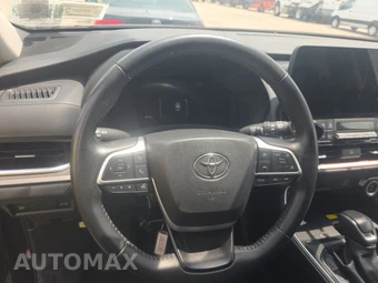 2025 Toyota Grand Highlander XLE - miniatura 10