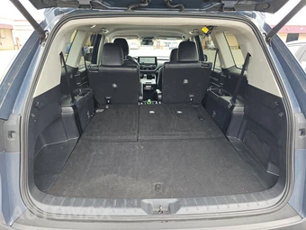 2025 Toyota Grand Highlander XLE - miniatura 17