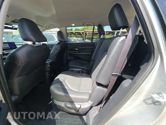 2025 Toyota Grand Highlander XLE - miniatura 13