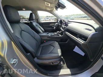 2025 Toyota Grand Highlander XLE - miniatura 8