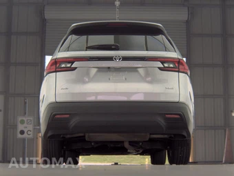 2025 Toyota Grand Highlander XLE - miniatura 7