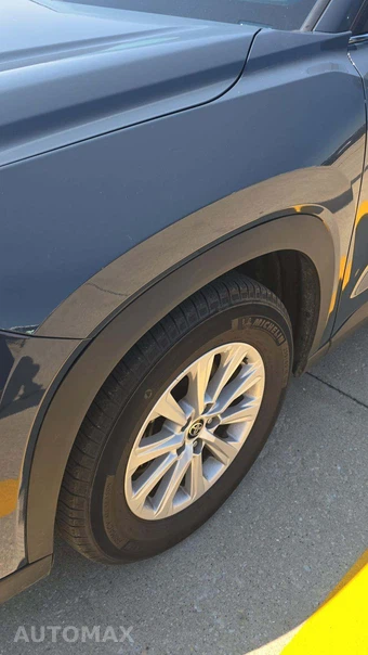 2025 Toyota Grand Highlander XLE - miniatura 23