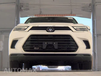 2025 Toyota Grand Highlander XLE - miniatura 3
