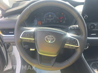 2025 Toyota Grand Highlander XLE - miniatura 10