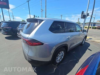 2025 Toyota Grand Highlander XLE - miniatura 3