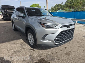 2025 Toyota Grand Highlander XLE - miniatura 3