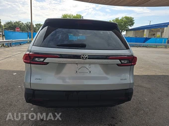 2025 Toyota Grand Highlander XLE - miniatura 5