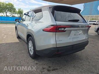 2025 Toyota Grand Highlander XLE - miniatura 6