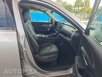 2025 Toyota Grand Highlander XLE - miniatura 8